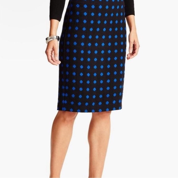 Talbots wool blend blue polka dot skirt black pencil knee length women’s size 8 - Picture 1 of 8